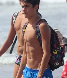 shirtless boys from the net 002 586578ac04736.jpg
