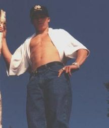Posing Boy 589b44a468e4c.jpg