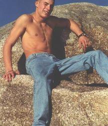 Posing Boy 589b44d121832.jpg