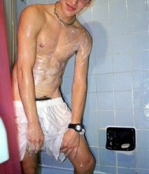 Showerboy 589b4542ef4ba.jpg