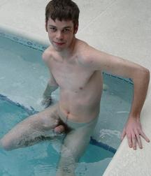 Poolboyz 592a6063ba31a.jpg