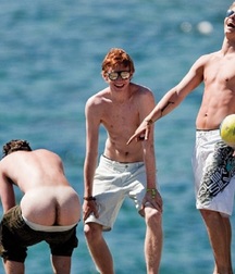 Beach Bums 59364a389a675.jpg