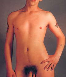 100 Random Twinks 593df4ab366a8.jpg