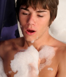 Bath Time for Damien 59416341d44f8.jpg