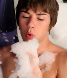 Bath Time for Damien 59416343b6ac7.jpg