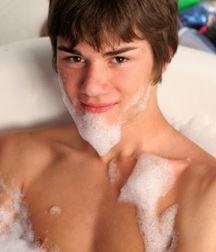 Bath Time for Damien 5941634873dae.jpg