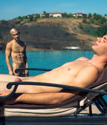 Working on His Tan 594f40403cf9b.jpg