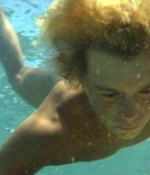 Naked Underwater 5955143af1b78.jpg
