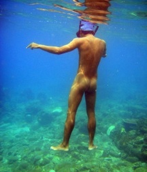 Naked Underwater 595514486dbe1.jpg