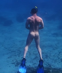 Naked Underwater 5955158077ea1.jpg