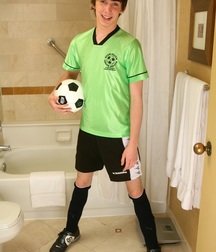 Lance Cleans Up 596c3c757b46c.jpg