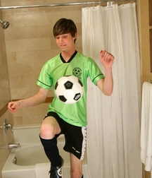 Lance Cleans Up 596c3c80ccc9a.jpg