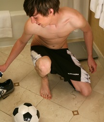 Lance Cleans Up 596c3cc4b6174.jpg