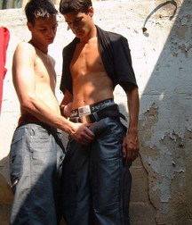 More Non-Nekkid Beauties 597528bf061c1.jpg