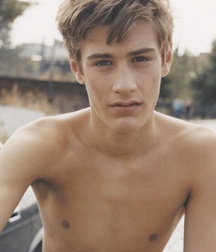 More Non-Nekkid Beauties 5975294382285.jpg