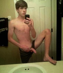 Nekkid Twink Selfies 59e166fd61777.jpg