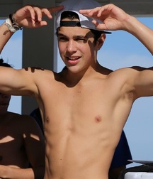 Shirtless and Sexy (Non-Nude) 59fa86e617ffb.jpg