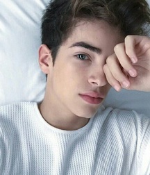 Handsome Boyz 5a1222cf8047b.jpg