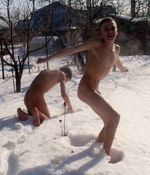 Wanking in a Winter Wonderland 5a1b4f688cce4.jpg