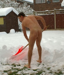 Wanking in a Winter Wonderland 5a1b4f8190af6.jpg