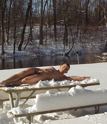 Wanking in a Winter Wonderland 5a1b4fb949950.jpg