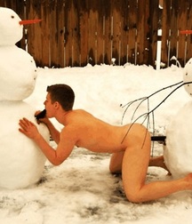 Wanking in a Winter Wonderland 5a1b4fdfd409e.jpg