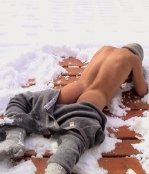 Wanking in a Winter Wonderland 5a1b5018e5152.jpg