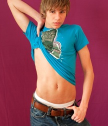 Tommy Anders Homage 5a526ad5309cb.jpg