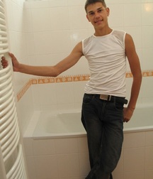 Ton Takes a Bath