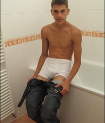 Ton Takes a Bath 5a714abb6ddc8.jpg