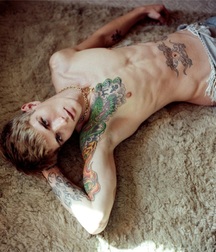 He's Got the Look (Non-Nude) 5a7e5dac0a31f.jpg