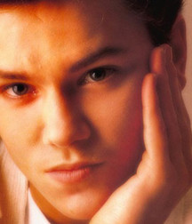 Remembering River Phoenix 5a7f4ec879165.jpg
