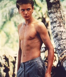 Remembering River Phoenix 5a7f4f18ca0a1.jpg