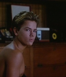 Remembering River Phoenix 5a7f4f2e5e196.jpg