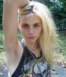 Androgynous Andrej Pejic 5a8a707fe061f.jpg