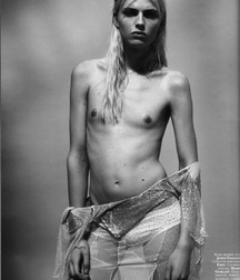Androgynous Andrej Pejic 5a8a708440778.jpg