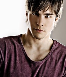 Young Hollywood 5aadc92c9a694.jpg