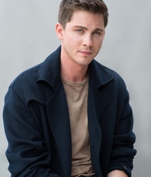 Young Hollywood 5aadc93a9a636.jpg