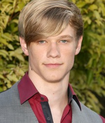 Lucas Till 5ac86940ee369.jpg