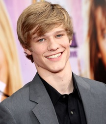 Lucas Till 5ac86942363a0.jpg