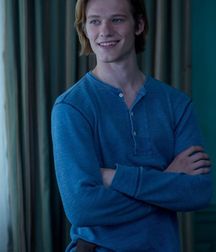 Lucas Till 5ac86944cb436.jpg