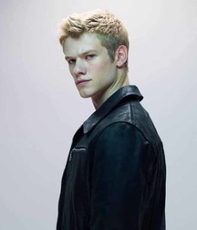 Lucas Till 5ac86965d9541.jpg