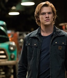 Lucas Till 5ac86973d1e79.jpg