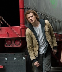Lucas Till 5ac8698578003.jpg