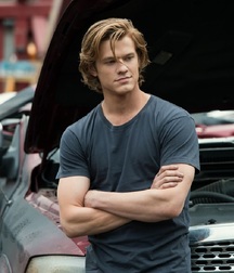 Lucas Till 5ac8699088bfd.jpg