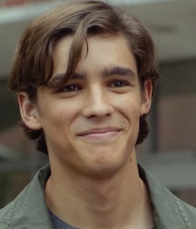 Brenton Thwaites 5ad173eead8d0.jpg