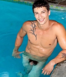 Naked Pool Boys 5af6457b1b6ca.jpg