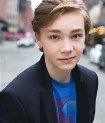 Charlie Plummer 5b1e096fca22d.jpg