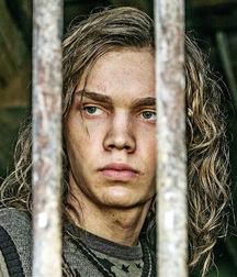 Charlie Plummer 5b1e09a01d9db.jpg
