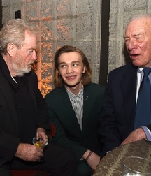 Charlie Plummer 5b1e09a41e0ad.jpg
